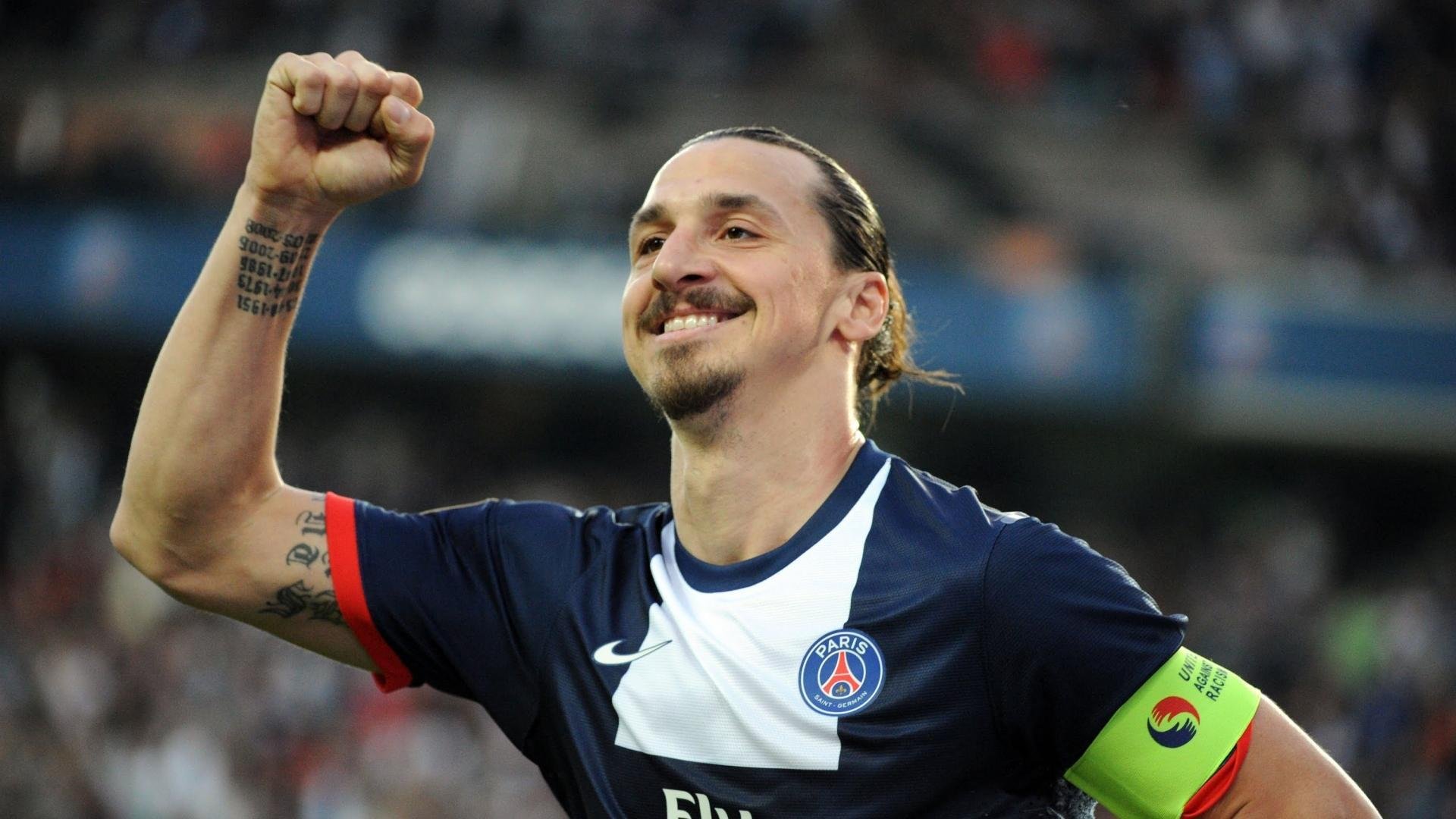 利物浦与阿森纳激战正酣,积分持平,利物浦和阿森纳