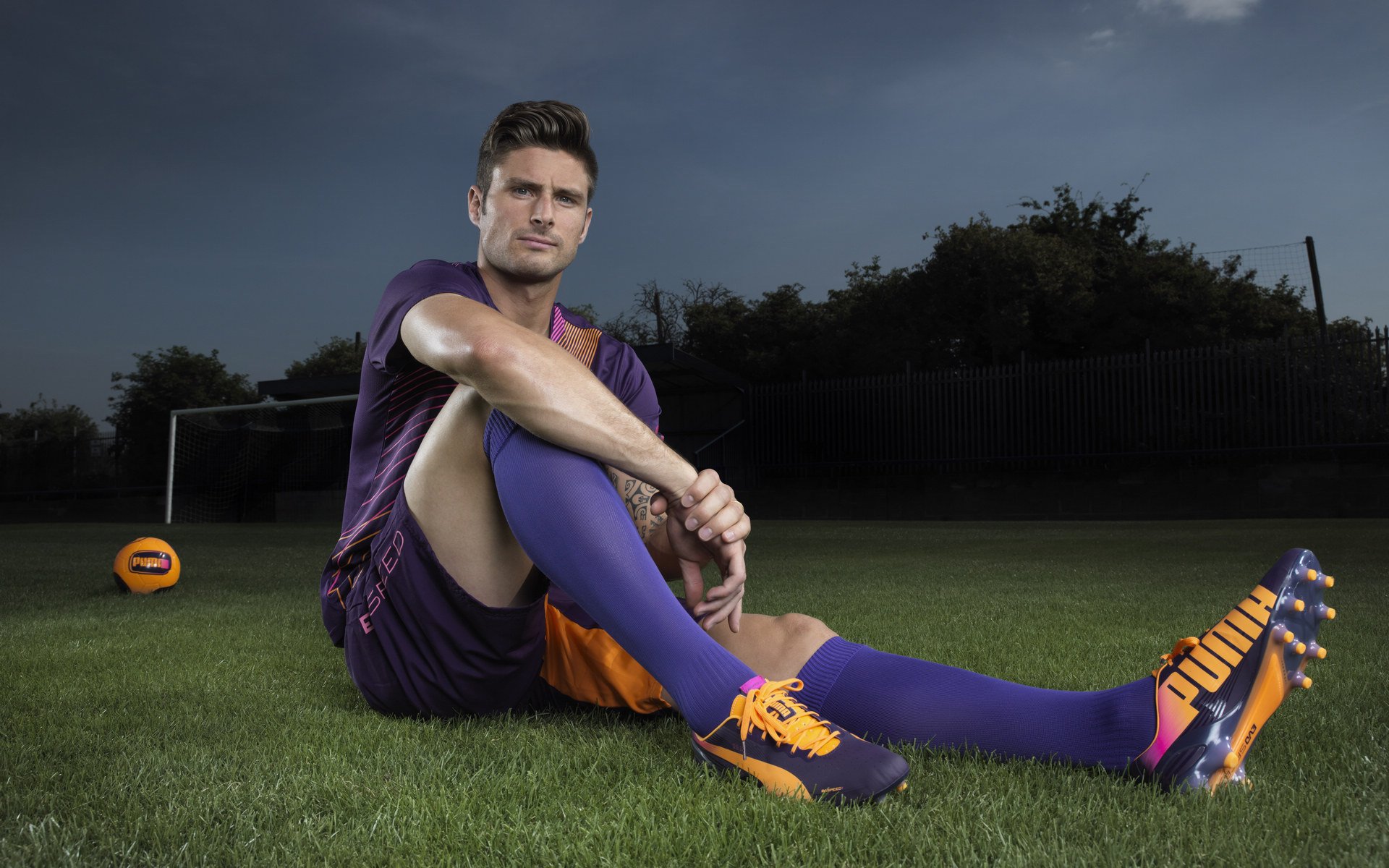 期待,独行侠丹尼尔·加福德有望在打活塞的比赛中迎来赛季首秀