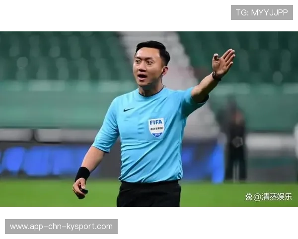 中超是否推动裁判团队与球员定期沟通会议制度，中超球员拒绝与裁判握手